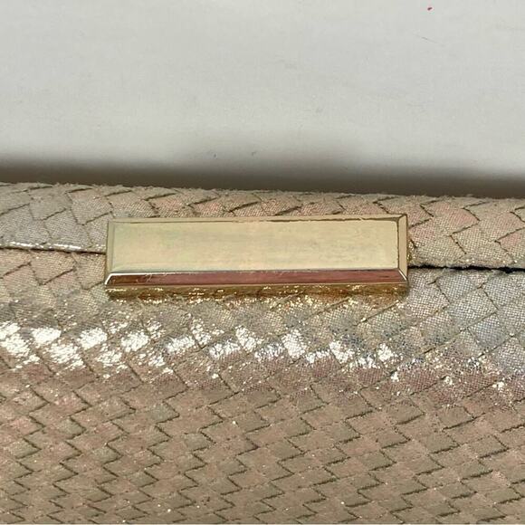 SONDRA ROBERTS Gold Basket Weave Clutch - Picture 8 of 12